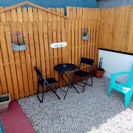 1Bedroom Self Contained Apartment Ennis Esterno foto