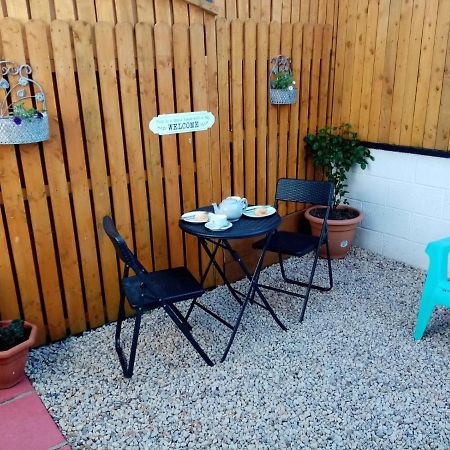 1Bedroom Self Contained Apartment Ennis Esterno foto