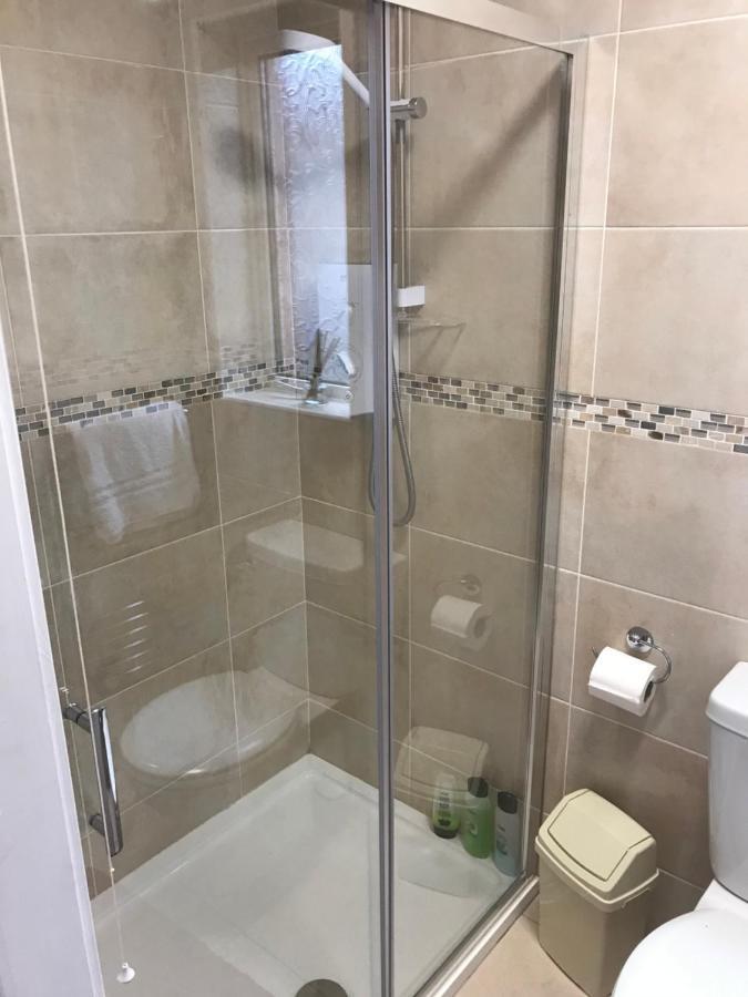 1Bedroom Self Contained Apartment Ennis Esterno foto