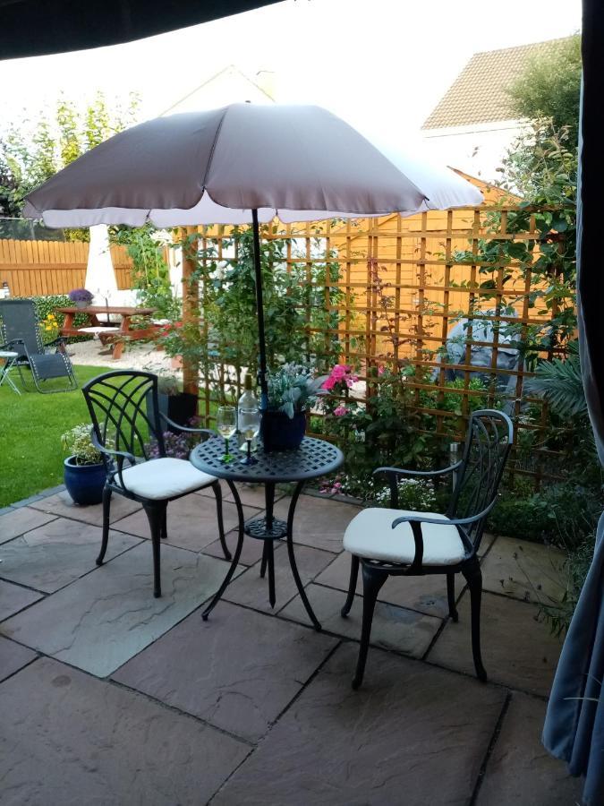 1Bedroom Self Contained Apartment Ennis Esterno foto